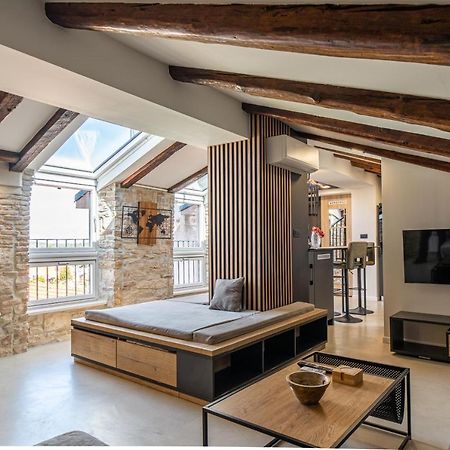 Castropola Views With Private Parking Apartment Екстериор снимка