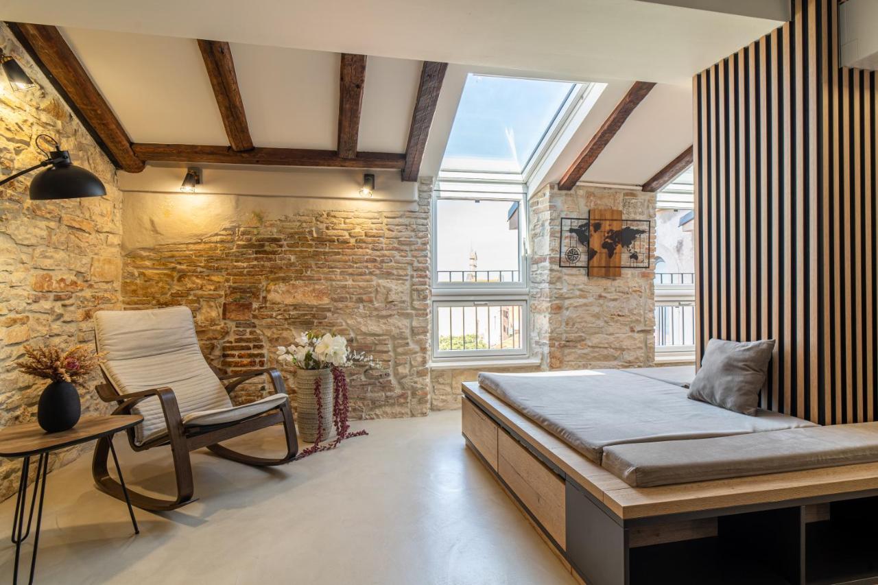 Castropola Views With Private Parking Apartment Екстериор снимка