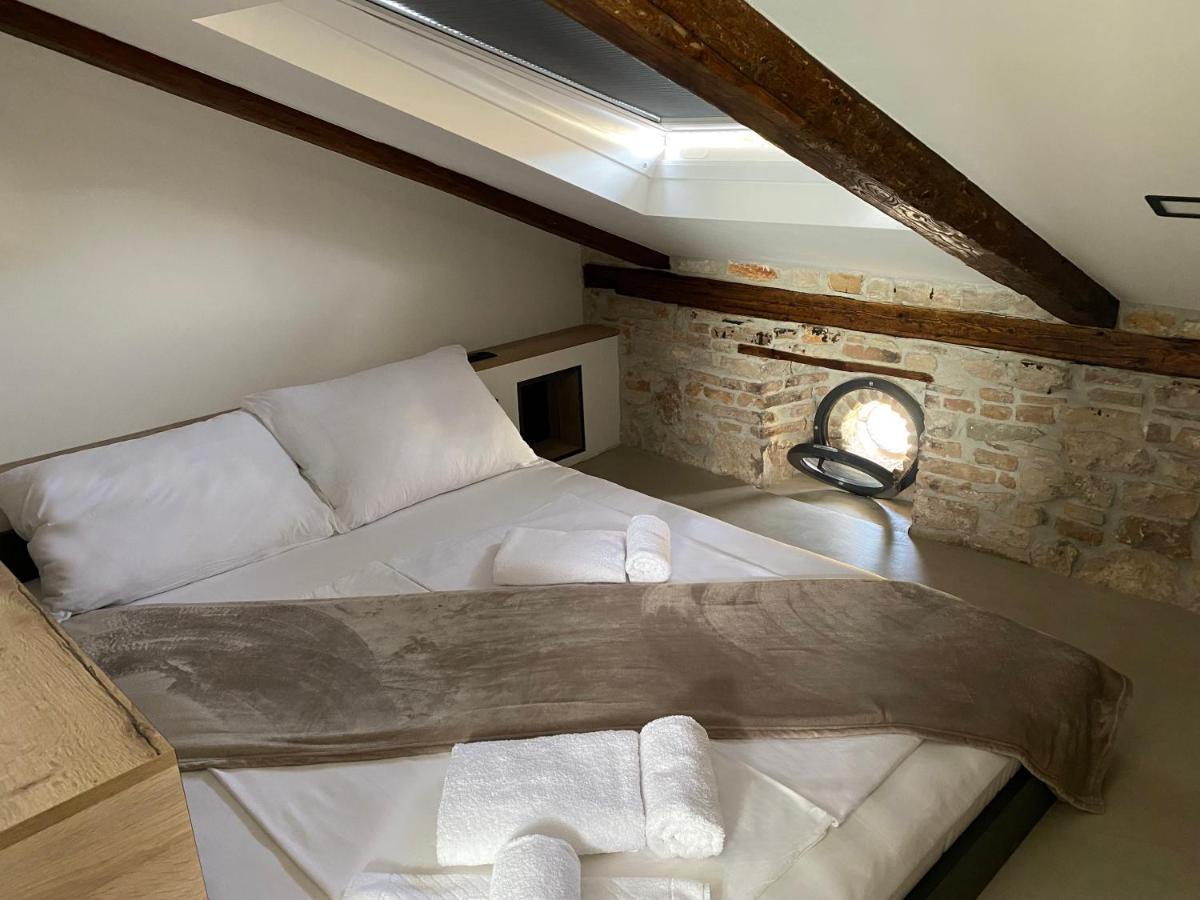 Castropola Views With Private Parking Apartment Екстериор снимка
